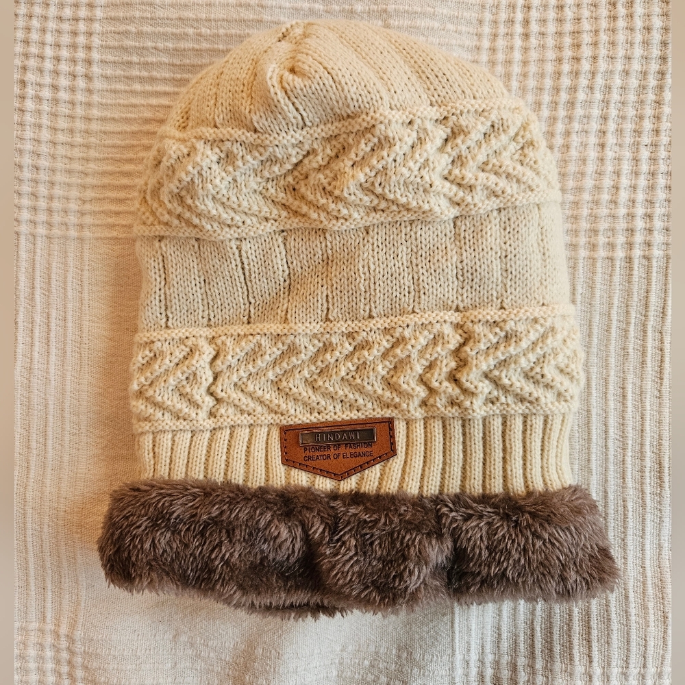 Hindawi Cream and Brown Knit Beanie Hat